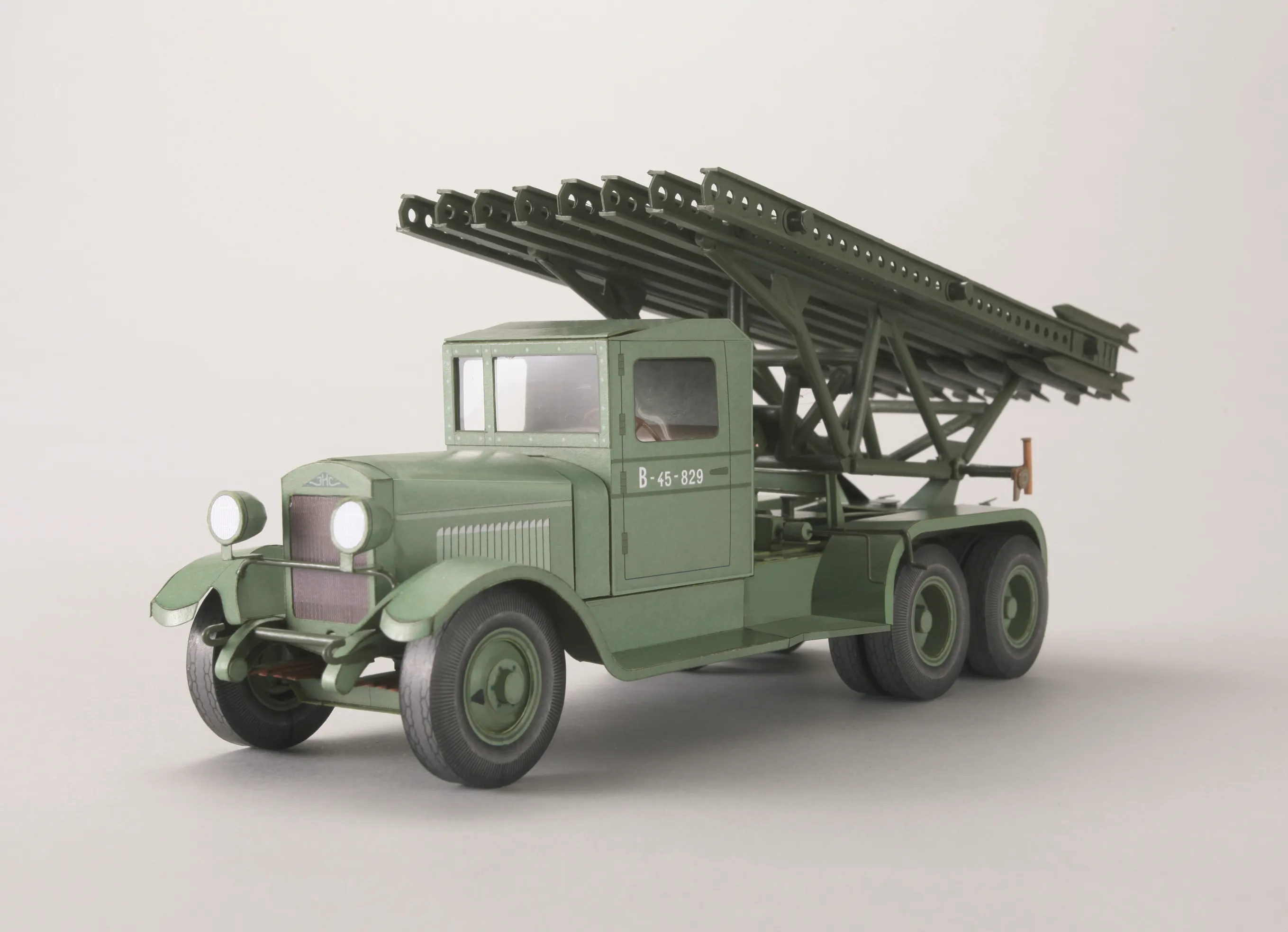 BM-13 Kaťuša (ZiS-6)